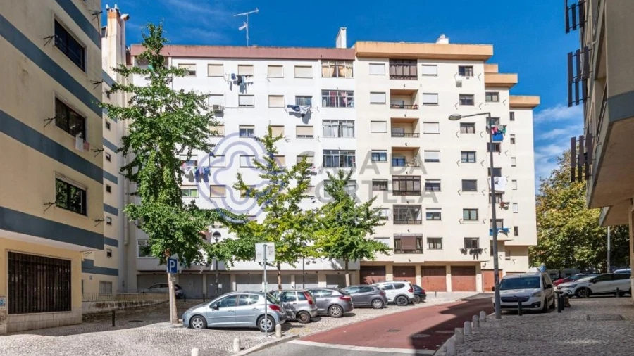 Apartamento T1 para Venda em Cacém e São Marcos