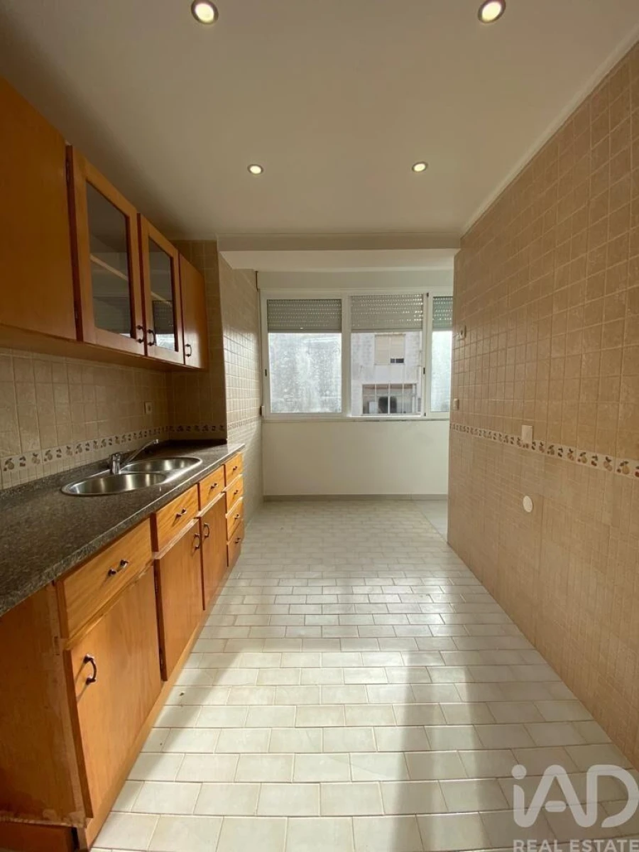 Apartamento T2 para Arrendamento em Palmela Foto 5