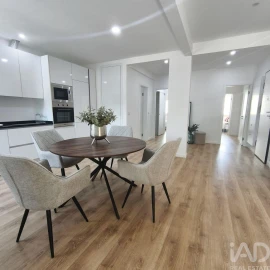 Apartamento T3 para Venda em Benfica