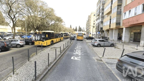 Apartamento T3 para Venda em Benfica