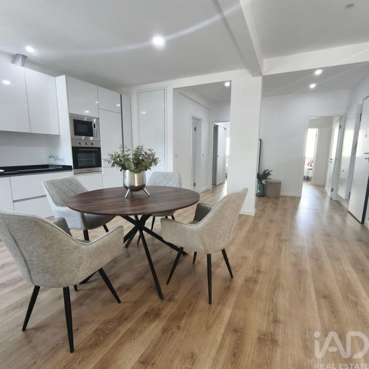 Apartamento T3 para Venda em Benfica Foto 6
