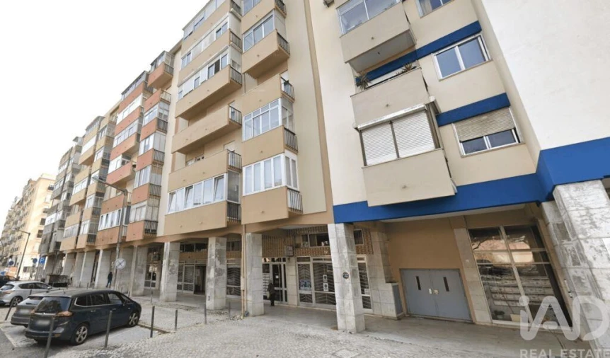 Apartamento T3 para Venda em Benfica Foto 22