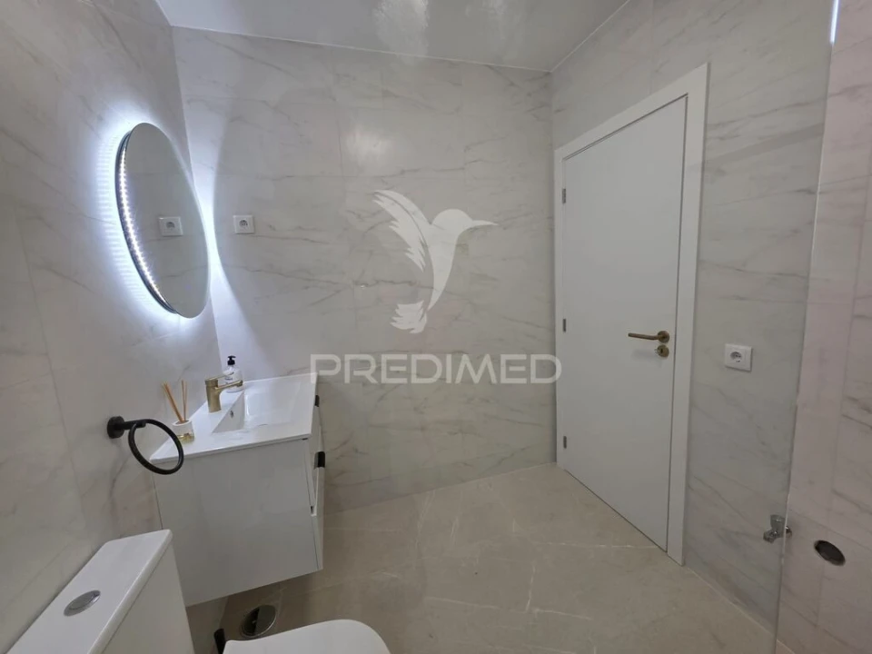 Apartamento T3 para Venda em Olhão Foto 17