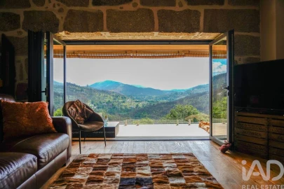 Quinta T3 para Venda em Avo