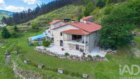 Quinta T3 para Venda em Avo