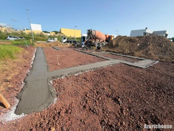 Moradia T4 para Venda em Ponta Delgada (São Pedro)
