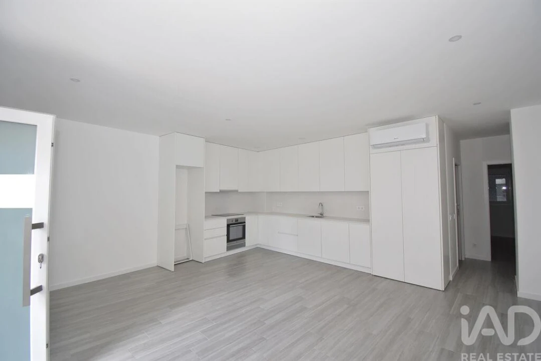 Apartamento T2 para Venda em Miranda do Corvo Foto 6