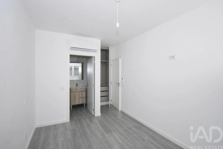 Apartamento T2 para Venda em Miranda do Corvo Foto 17