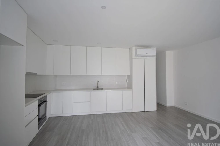 Apartamento T2 para Venda em Miranda do Corvo Foto 10