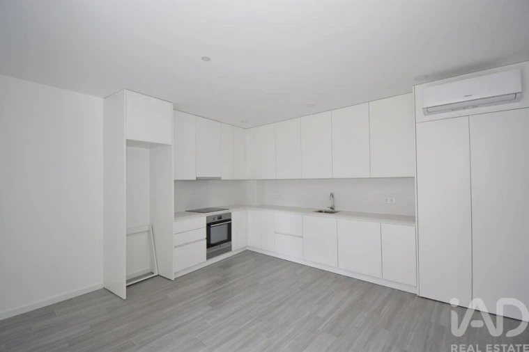 Apartamento T2 para Venda em Miranda do Corvo Foto 7