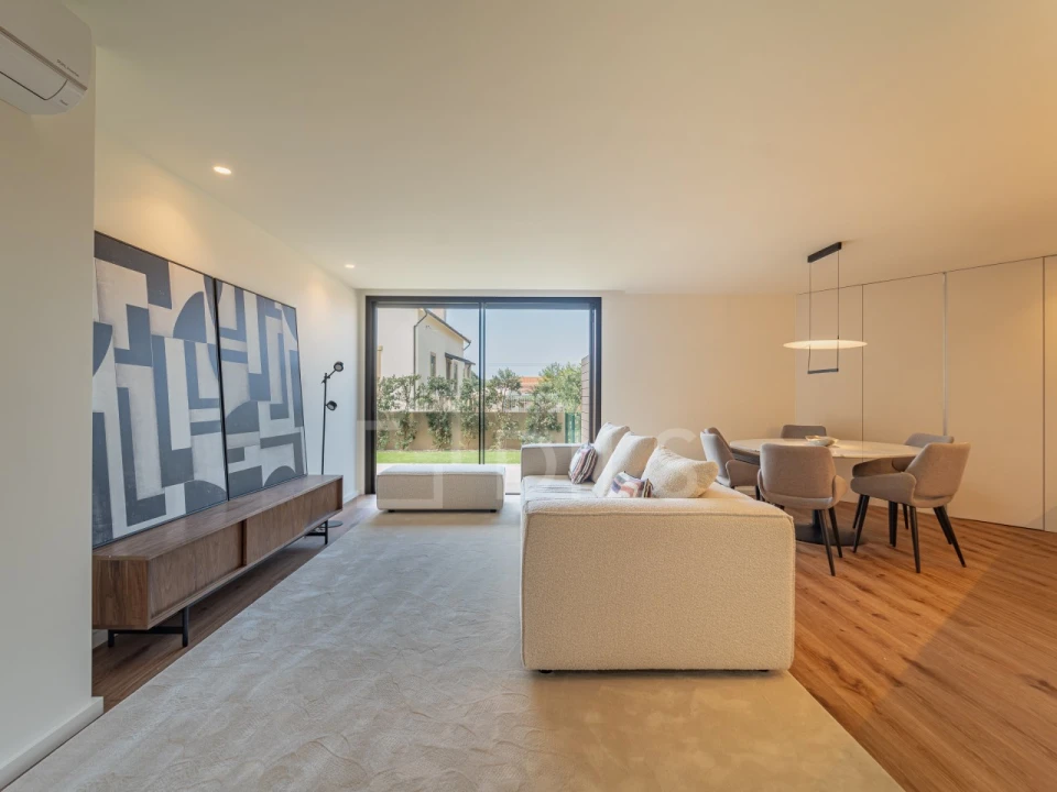 Apartamento T2 para Venda em Arcozelo Foto 1