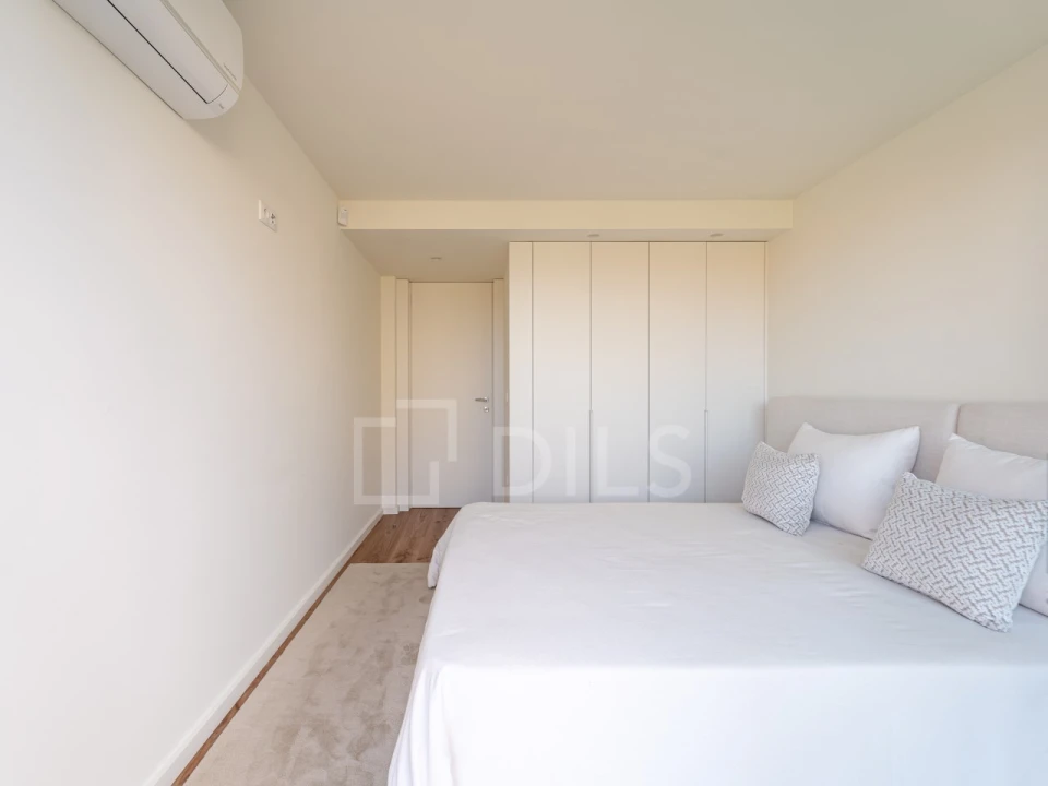 Apartamento T2 para Venda em Arcozelo Foto 10