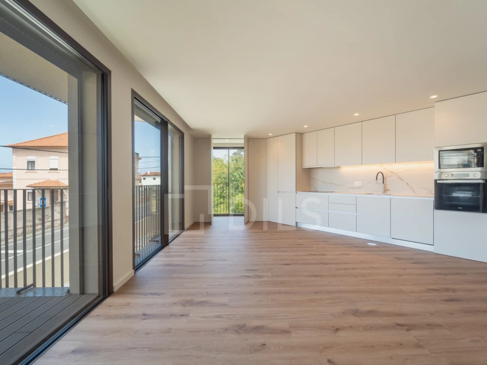 Apartamento T2 para Venda em Arcozelo Foto 1