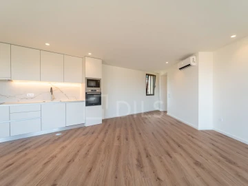 Apartamento T2 para Venda em Arcozelo