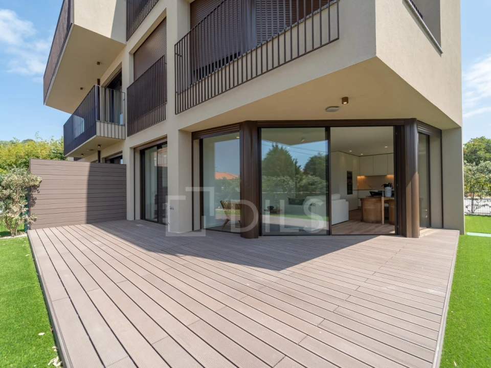 Apartamento T1 para Venda em Arcozelo Foto 26