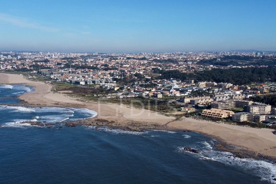 Apartamento T1 para Venda em Arcozelo Foto 18