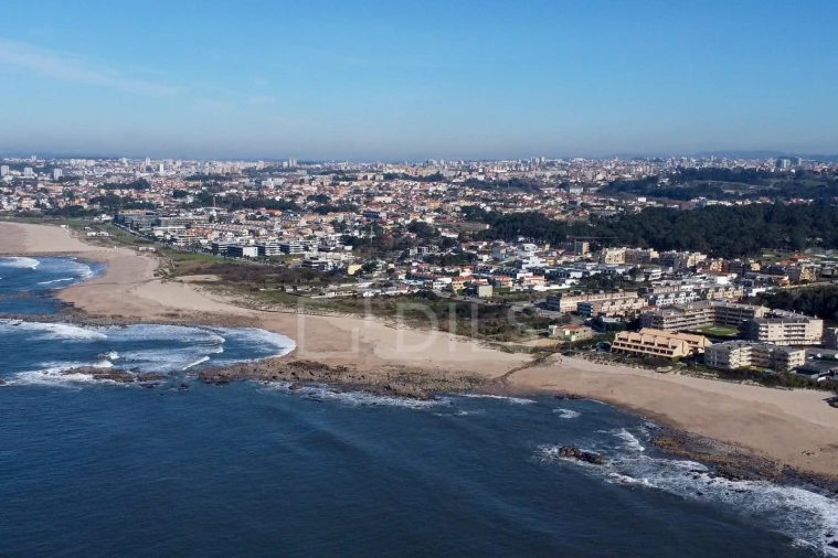 Apartamento T1 para Venda em Arcozelo Foto 18