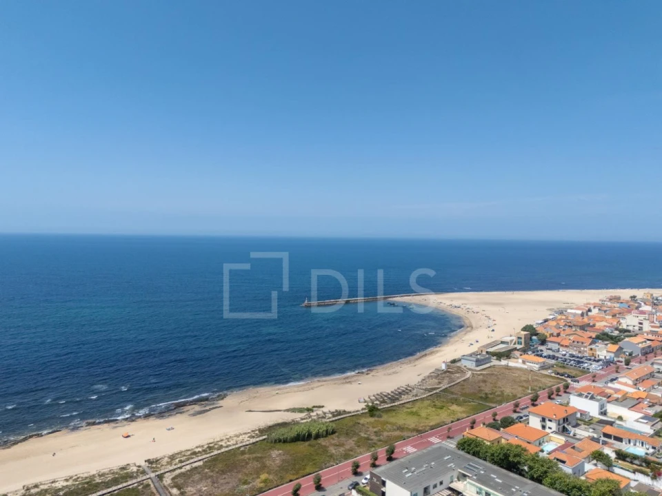 Apartamento T2 para Venda em Arcozelo Foto 25