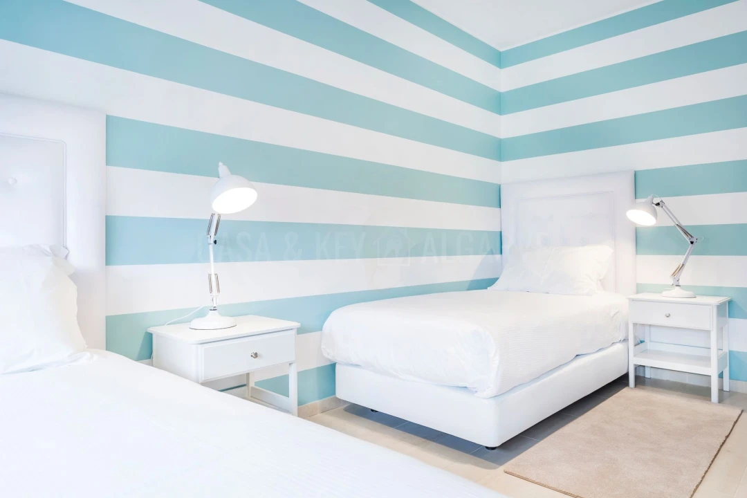 Apartamento T2 para Venda em Quarteira Foto 17