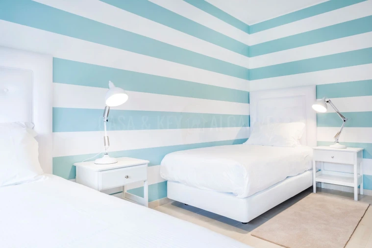 Apartamento T2 para Venda em Quarteira Foto 17