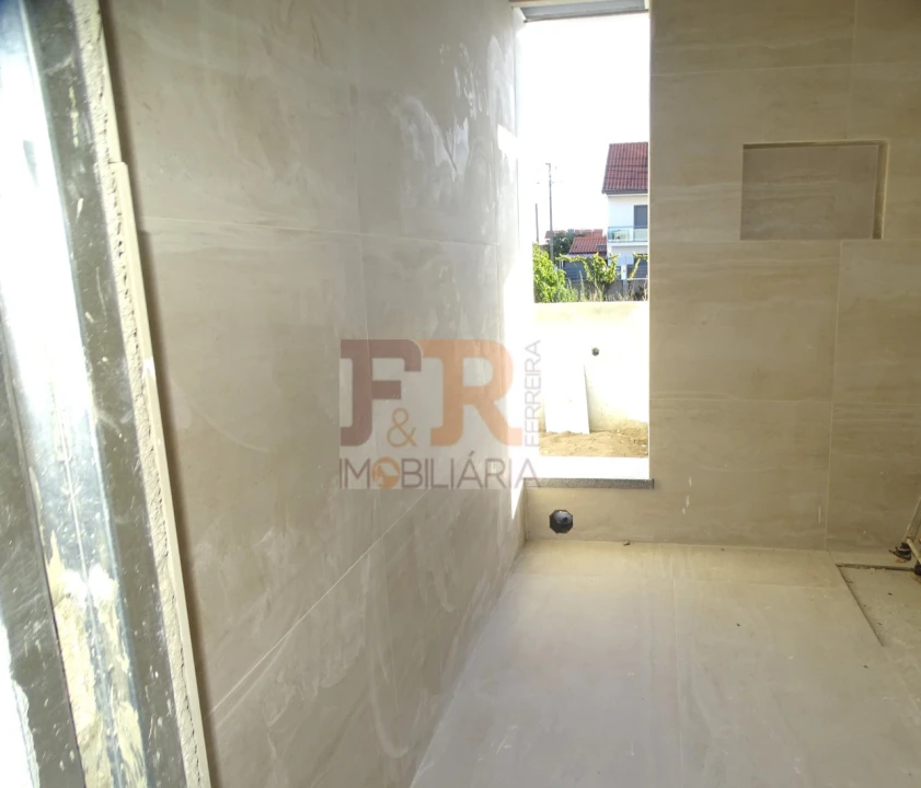 Moradia T3 para Venda em Fernao Ferro Foto 7