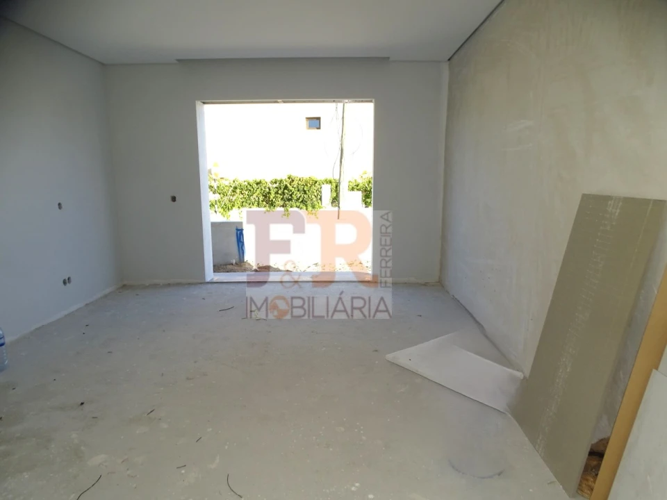 Moradia T3 para Venda em Fernao Ferro Foto 11