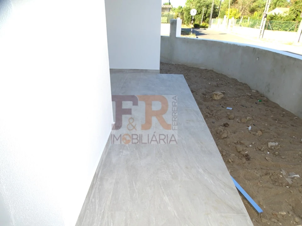 Moradia T3 para Venda em Fernao Ferro Foto 13
