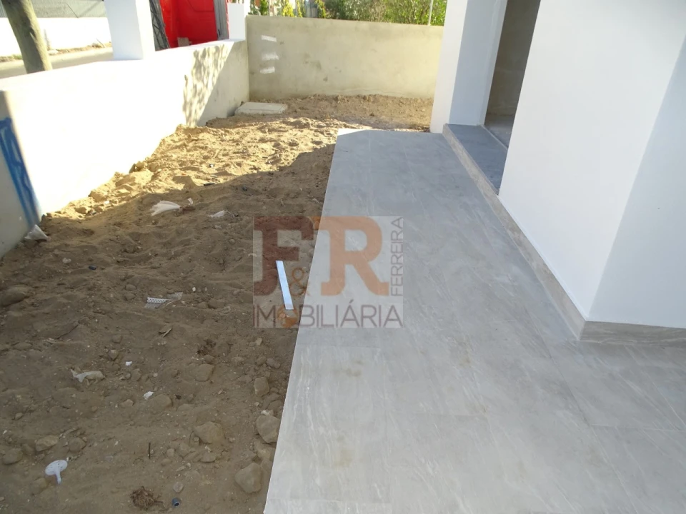Moradia T3 para Venda em Fernao Ferro Foto 15