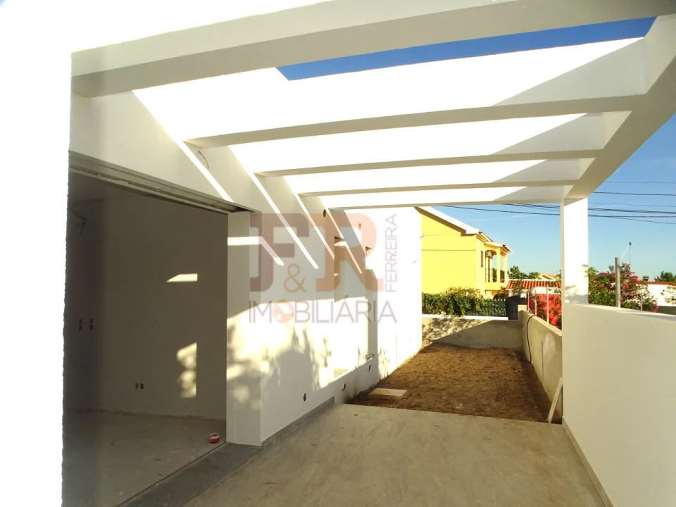 Moradia T3 para Venda em Fernao Ferro Foto 18