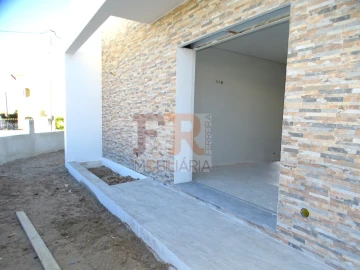 Moradia T3 para Venda em Fernao Ferro