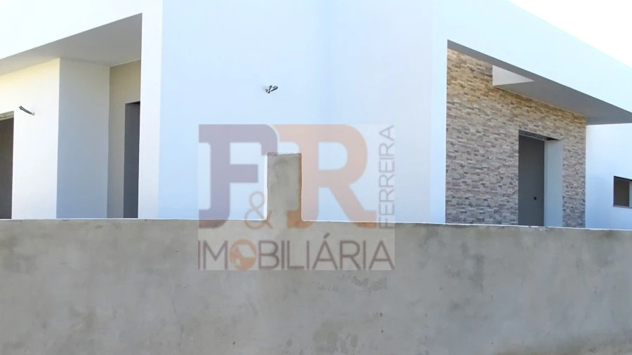 Moradia T3 para Venda em Fernao Ferro