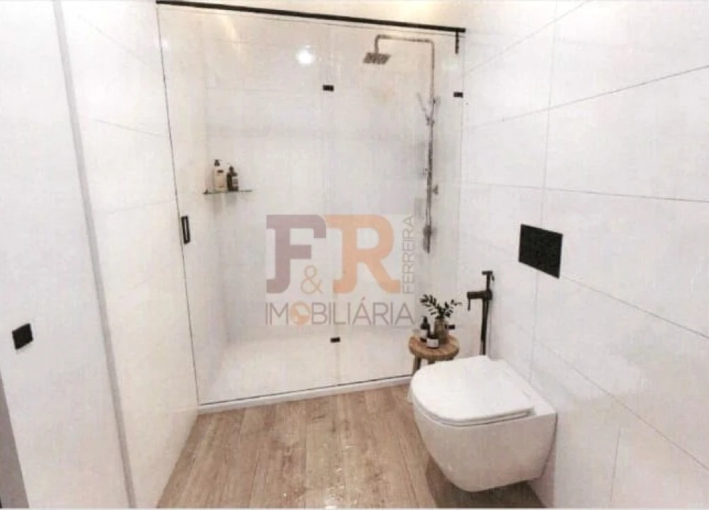 Moradia T3 para Venda em Fernao Ferro Foto 11