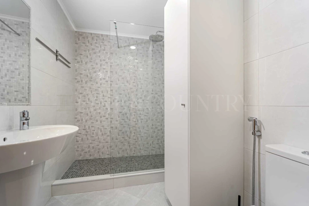Apartamento T2 para Venda em Albufeira e Olhos de Água Foto 17