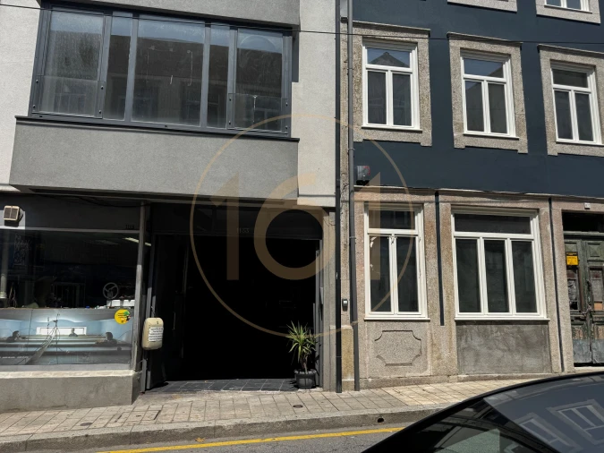 Armazém para Venda em Cedofeita, Santo Ildefonso, Sé, Miragaia, São Nicolau e Vitória Foto 9