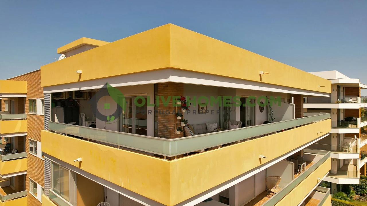 Apartamento T3 para Venda em Quarteira Foto 33