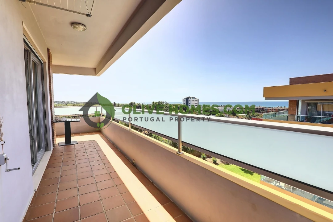 Apartamento T3 para Venda em Quarteira Foto 18