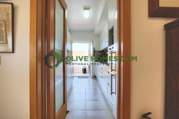 Apartamento T3 para Venda em Quarteira Foto 11
