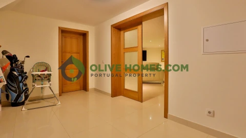 Moradia T5 para Venda em Quarteira