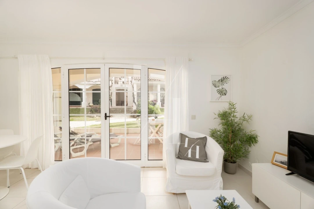 Apartamento T2 para Arrendamento férias em Quarteira Foto 11