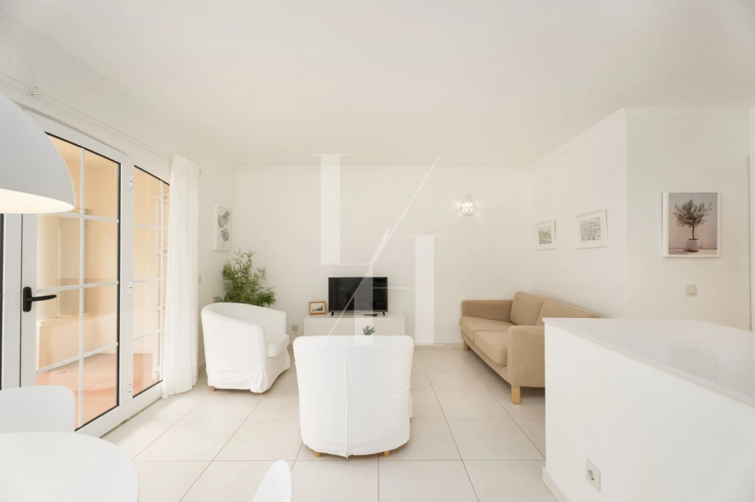 Apartamento T2 para Arrendamento férias em Quarteira Foto 14