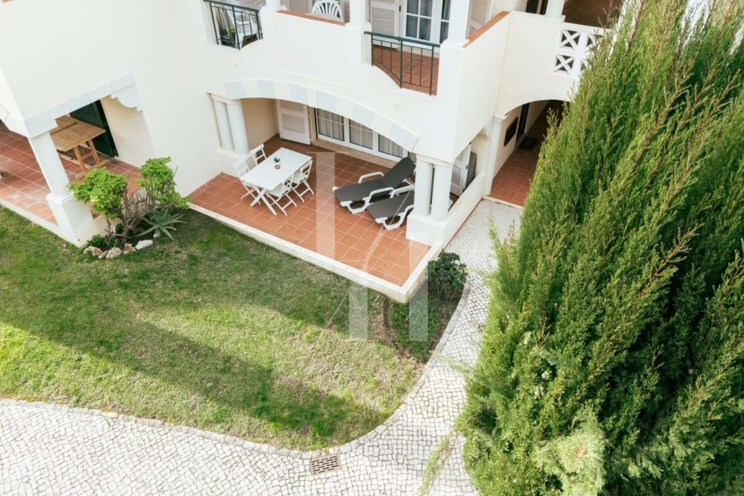 Apartamento T2 para Arrendamento férias em Quarteira Foto 2
