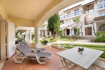 Apartamento T2 para Arrendamento férias em Quarteira