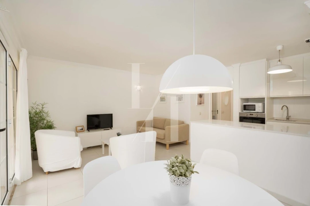 Apartamento T2 para Arrendamento férias em Quarteira Foto 5
