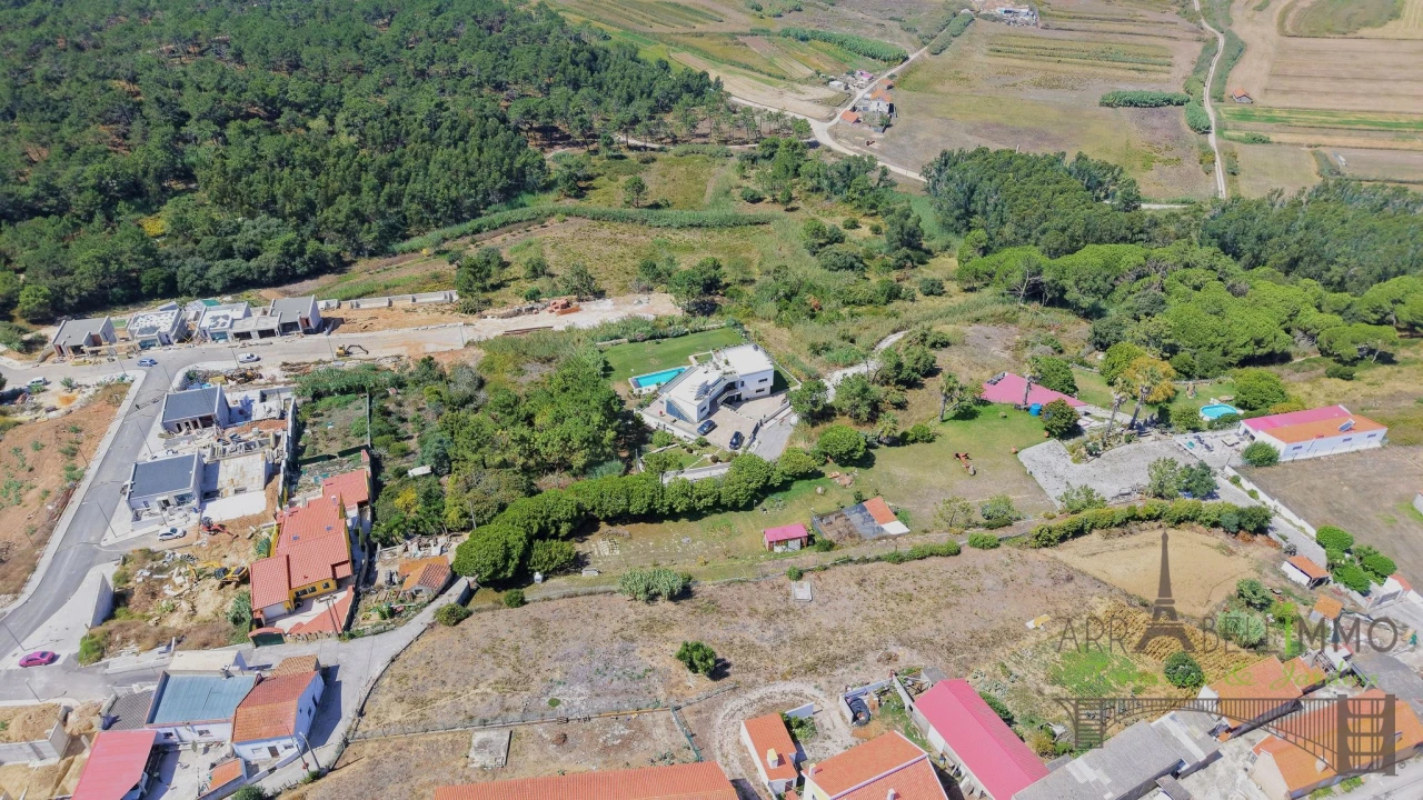 Moradia T7 para Venda em Famalicão Foto 4