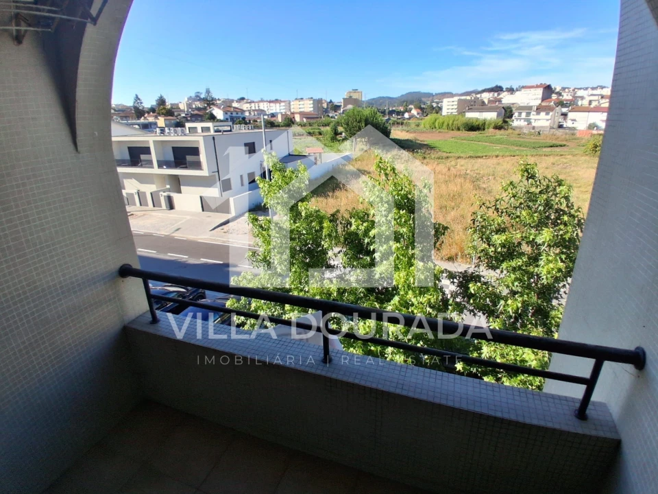 Apartamento T3 para Venda em Rio Tinto Foto 3