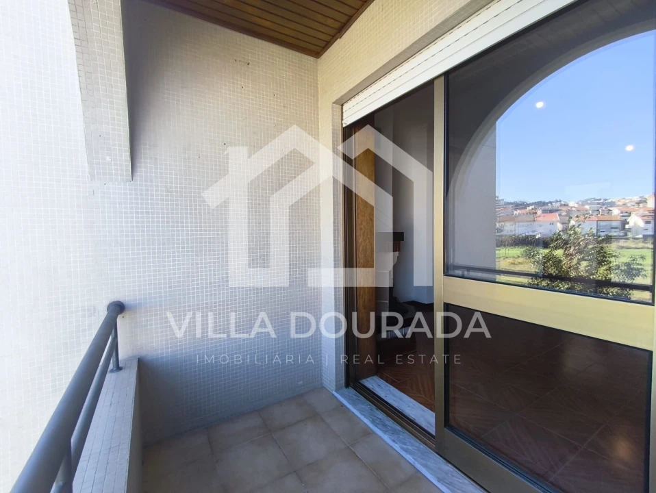 Apartamento T3 para Venda em Rio Tinto Foto 24