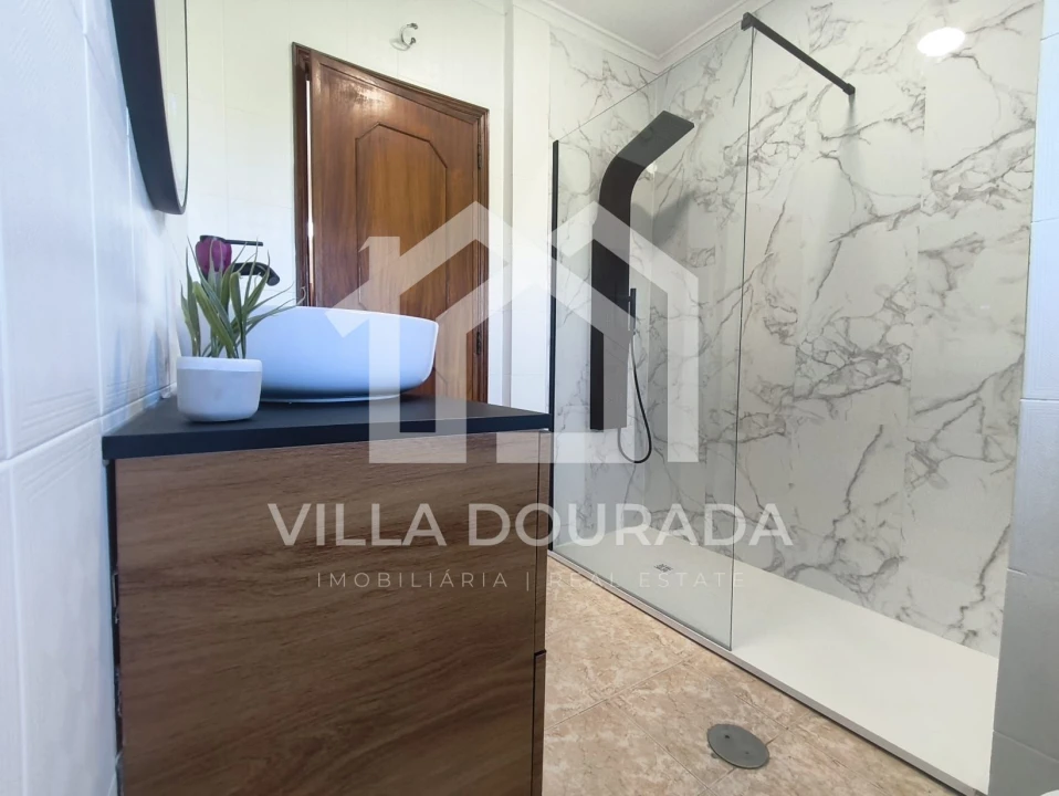 Apartamento T3 para Venda em Rio Tinto Foto 33