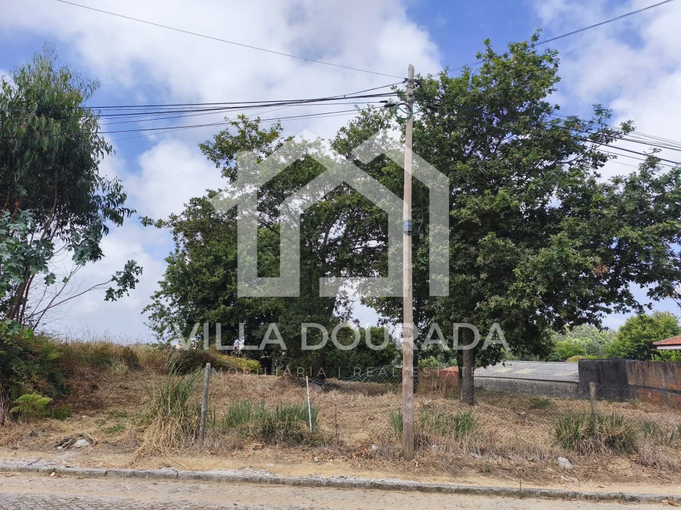Terreno para Venda em Santa Marinha e São Pedro da Afurada Foto 1