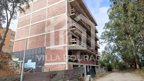 Apartamento T1 para Venda em Canelas