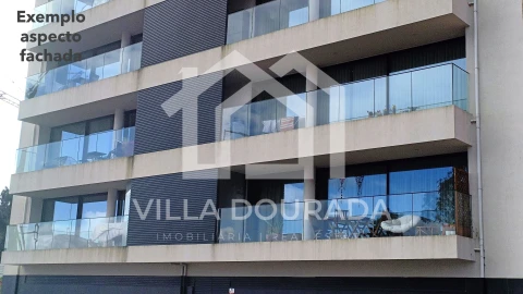 Apartamento T1 para Venda em Canelas